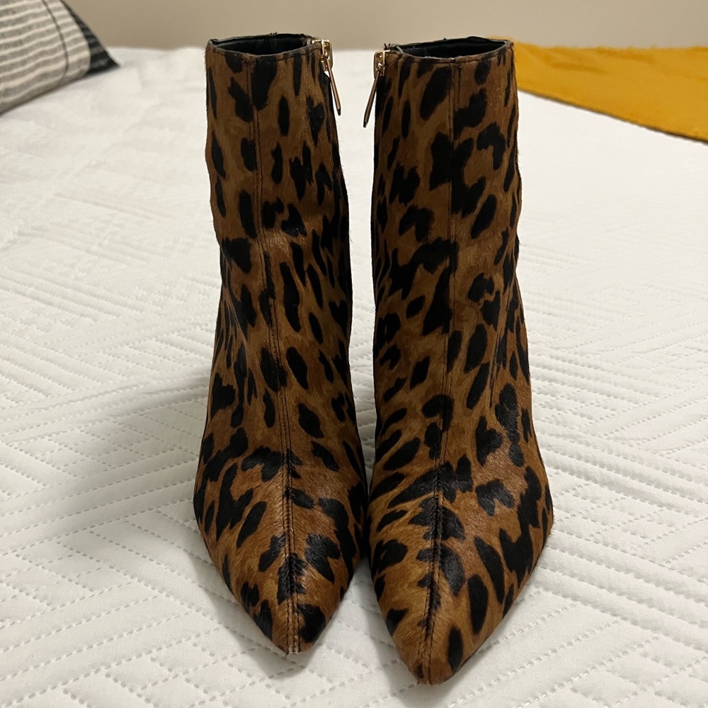 Leopard print Sam Edelman booties